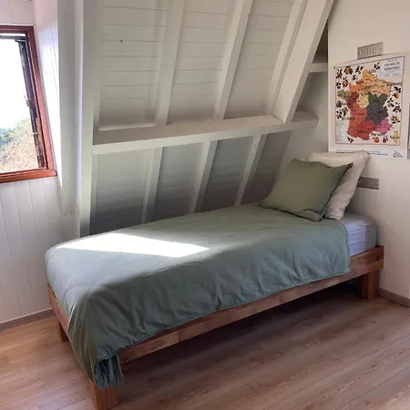 Semesterbostad Le Soleil D'eyraud *